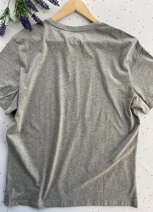 Чоловіча футболка xl сіра з принтом4 фото