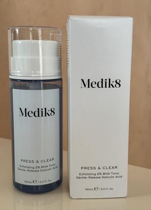 Medik8 press & clear отшелушивающий тоник с 2% салициловой кислотой