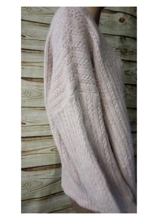 Теплый женский свитер оверсайз ажурной вязки пудровый 54-564 фото