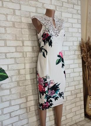 Фирменное ax paris стильное силуетное платье миди каранадаш в цветах, размер м-л3 фото