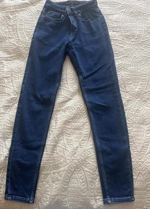 Джинси гарному стані