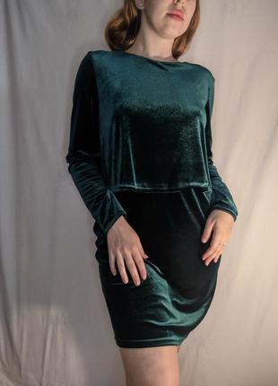 Оксамитова велюрова вечірня сукня з довгим рукавом смарагдового кольору