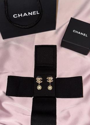 Серьги от chanel. оригинал1 фото