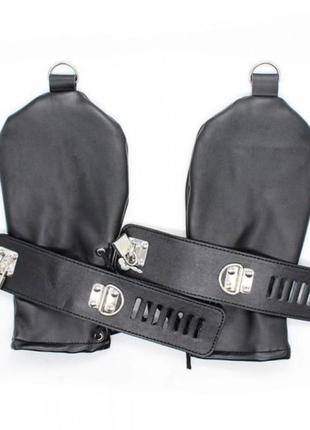 Наручники рукавиці чорні strict leather locking mittens кітті