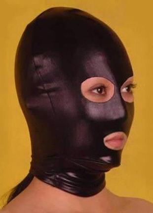 Чорна вінілова маска з вирізами 18+