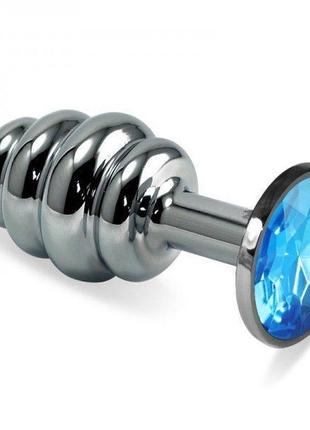 Рельефная анальная пробка с голубым камнем rosebud spiral metal plug 18+