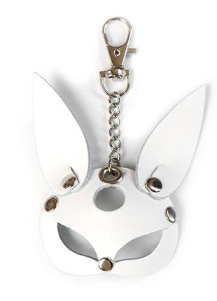 Брелок на карабине для ключей art of sex bunny, белый 18+