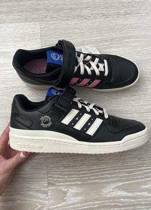 Розпродаж! кросівки adidas х andre saraiva оригінал