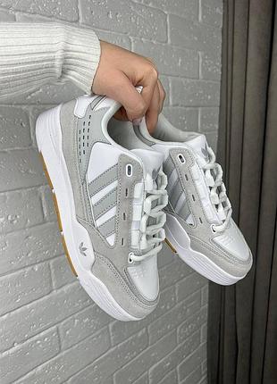 Круті жіночі кросівки adidas adi2000 grey white сірі з білим