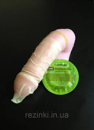 Презервативи one glowing pleasures - презервативи що світяться у темряві, малайзія