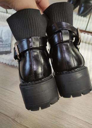 Черевики stradivarius p 39