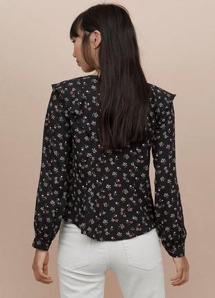 Красивая блуза h&m индонезия цветы этикетка3 фото
