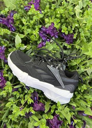 Кроссовки reebok aztrek