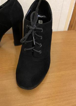 Чёрные женские туфли  ботильёны lino marano, размер 372 фото