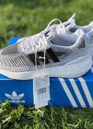 Кросівки adidas swift run 22