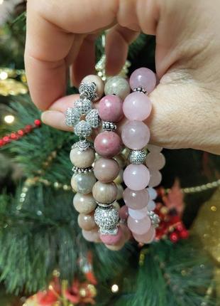 Набір браслетів з натуральних каменів, браслет з родоніту, рожевого кварцу, сонячного каменю2 фото