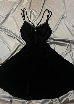 Готическое велюровое платье1 фото
