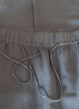 Широкие ровные льняные брюки на резинке8 фото