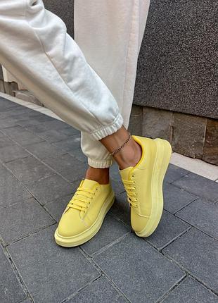 Женские желтые кеды