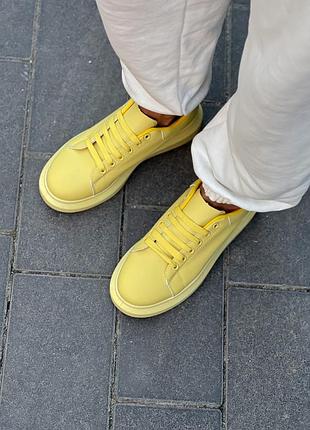 Женские желтые кеды