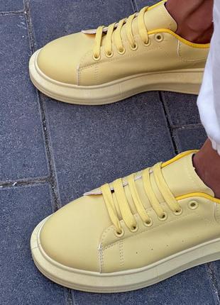 Женские желтые кеды