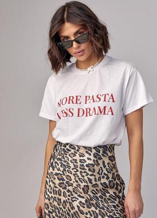 Жіноча футболка з написом more pasta less drama