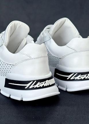 Білі шкіряні літні кросівки натуральна шкіра з фігурною перфорацією 212004 фото
