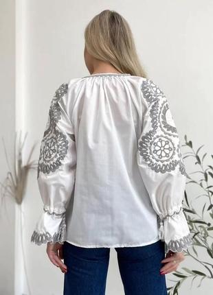 Розкішна вишиванка3 фото