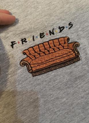 Коротенькая футболка friends2 фото