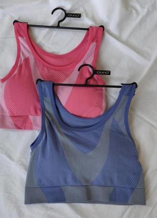 Спортивний топ