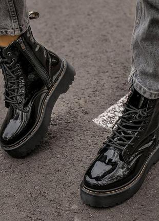 Черевики демісезонні dr.martens jadon змійка лак