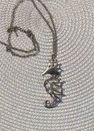 Красивый кулон с цепочкой колье ожерелье в серебряном цвете бижутерия морской конёк10 фото
