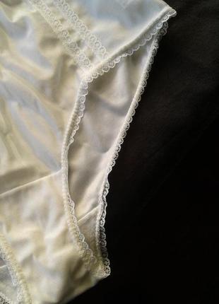 Полупрозрачные нейлоновые белые женские трусики с узким кружевом батал made in great britain5 фото