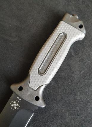 Надежный тактический нож с кресалом и компасом. качественный боевой армейский ножик.