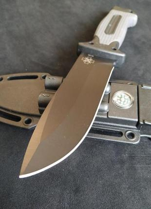 Надежный тактический нож с кресалом и компасом. качественный боевой армейский ножик.