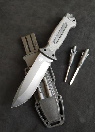 Надежный тактический нож с кресалом и компасом. качественный боевой армейский ножик.