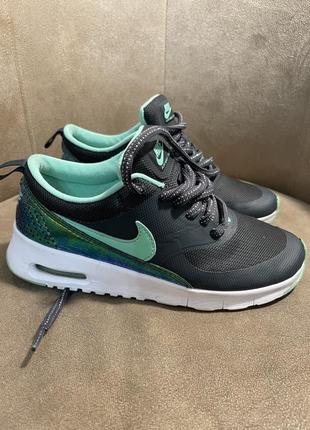 Кроссовки nike-35,5(22,5cm).