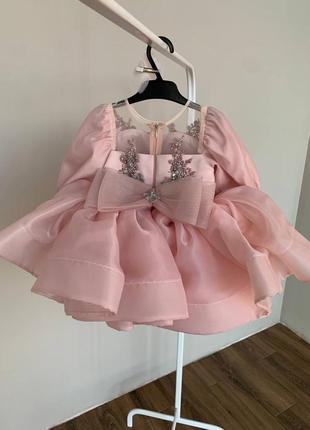 Праздничное пышное платье в год от daniela kids с вышивкой ручной работы, в наличии пинетки и заколка