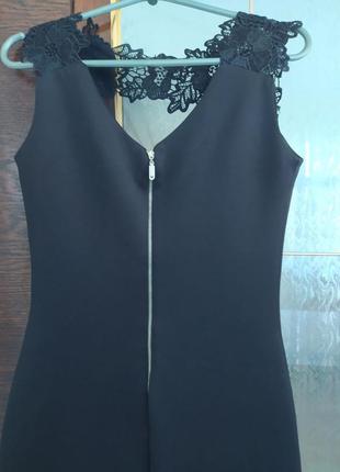 Черное платье красиво на вечер3 фото