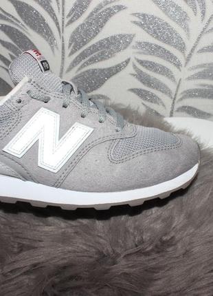 New balance кросівки 23.8 см устілка1 фото