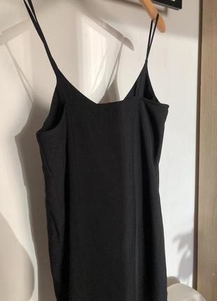 Сукня в білизняному стилі плаття маленька чорна сукня4 фото