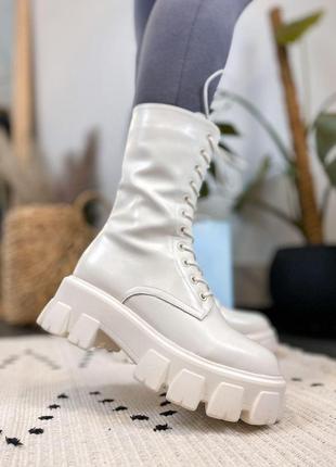 Ботинки женские prada pouch combat boots white high белые (прада пуш комбат бутс)