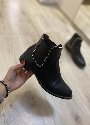 Чобітки, черевички 🥰