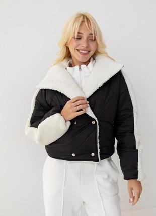 Женская короткая куртка оверсайз демисезонная lk brand черная с эко-мехом 509