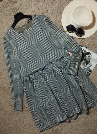 Гарна тепла сукня в клітинку/плаття