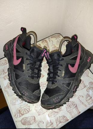 Жіночі кросівки nike acg gore tex 38/24см2 фото