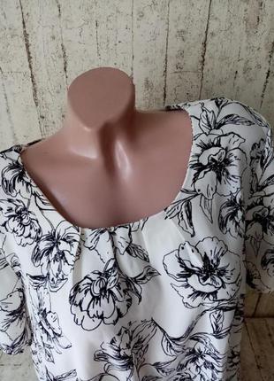 Блуза с цветочным принтом2 фото