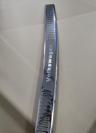 Накладка на задний бампер volkswagen t5 (фольксваген т5) загиб,. 136 см .carmos нерж.