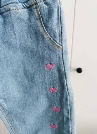 Облегченные джинсы для маленьких модниц 100/1104 фото