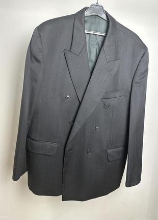 Двубортный серый пиджак с широкими лацканами оверсайз с мужского плеча2 фото